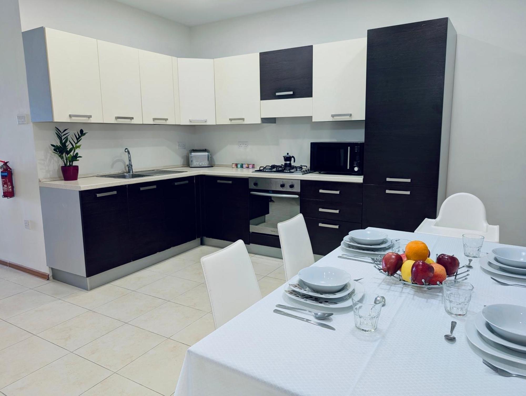Three Bedroom Apartment Manikata Exterior foto